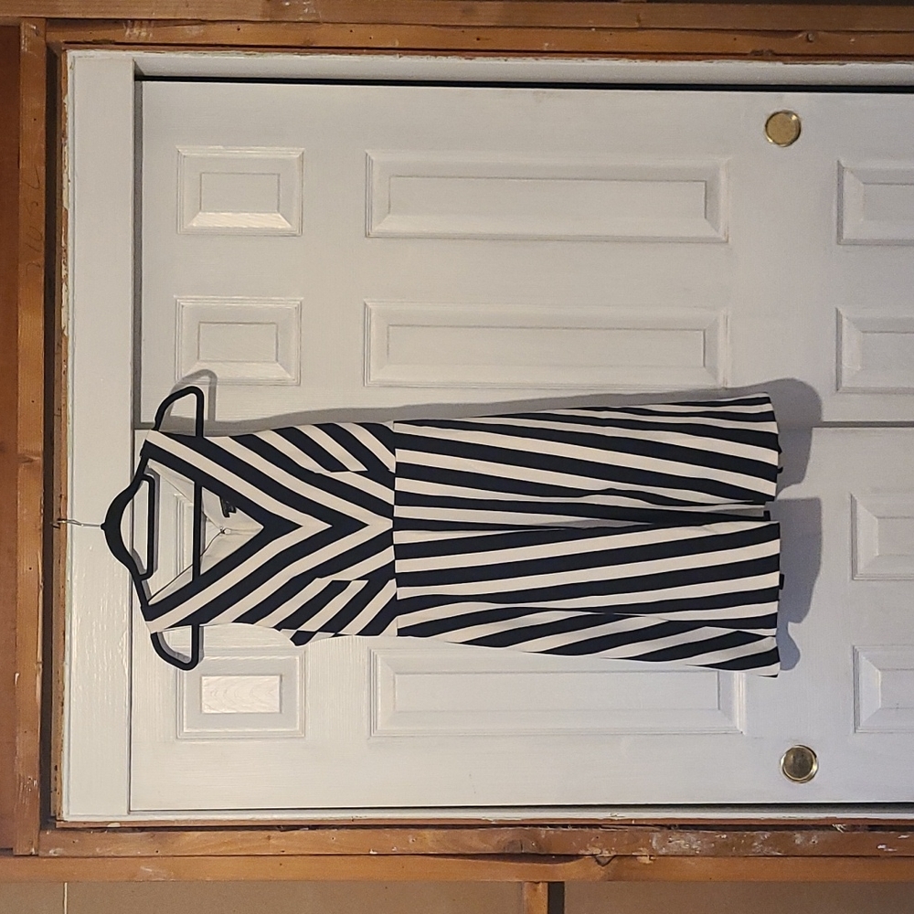 Ann Taylor fitted dress size 6P